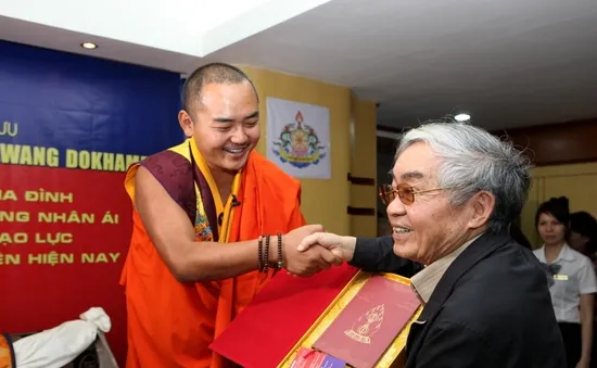 Nhiếp chính vương Gyalwa Dokhampa: "Hạnh phúc không chỉ đến từ giàu có"